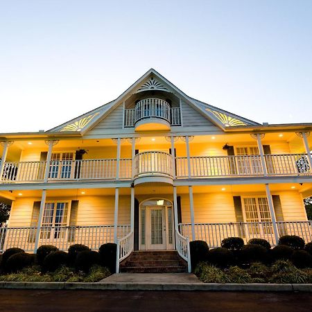 Plantation Oaks Hotel Millington Exterior foto