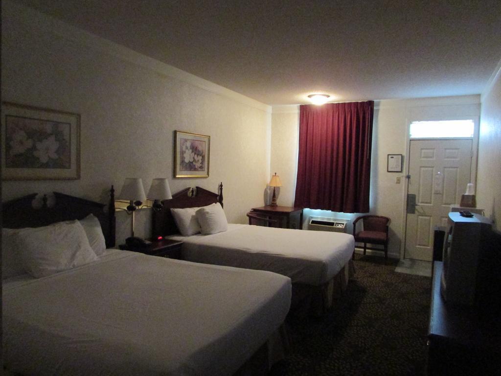 Plantation Oaks Hotel Millington Cameră foto